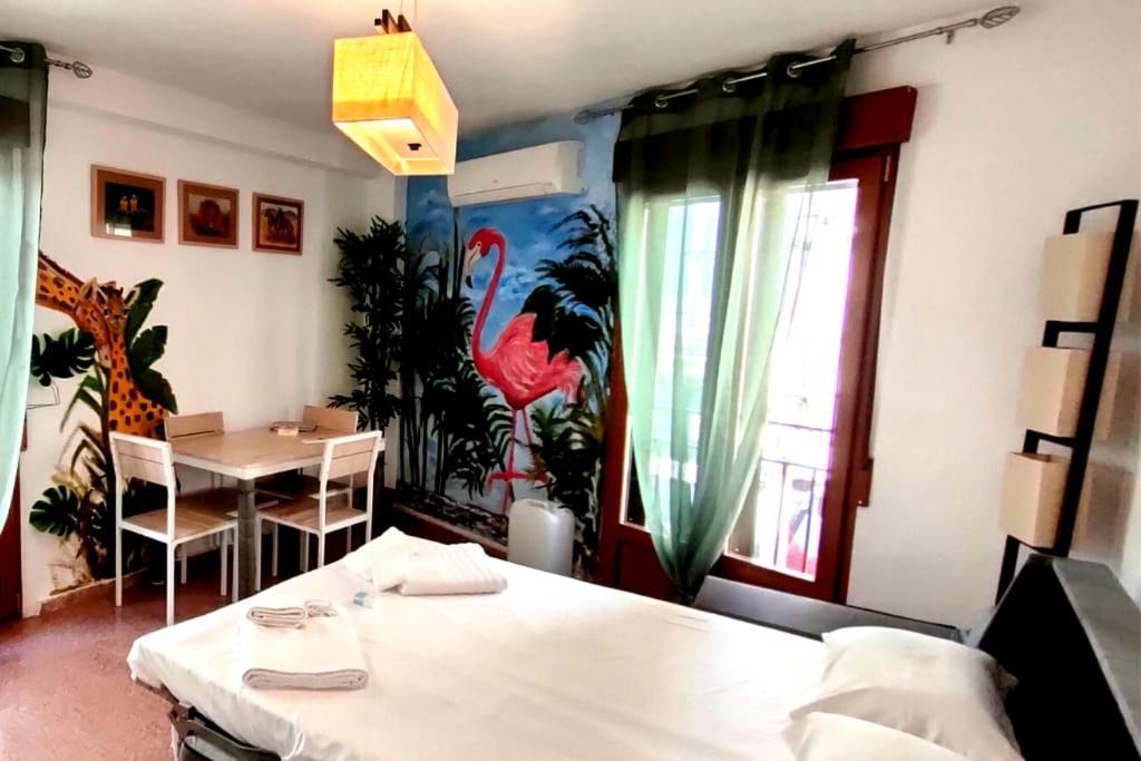 Apartamento En Zona De Ocio Casco Antiguo Alicante Exterior foto