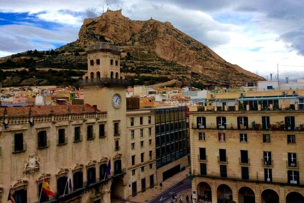 Apartamento En Zona De Ocio Casco Antiguo Alicante Exterior foto